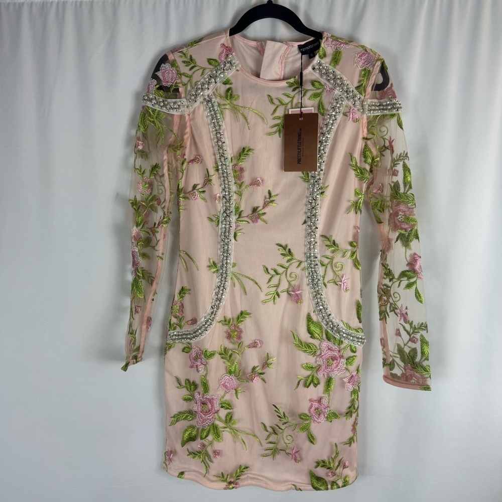 NWT Pretty Little Things Floral Embroidered Dress Size: 10